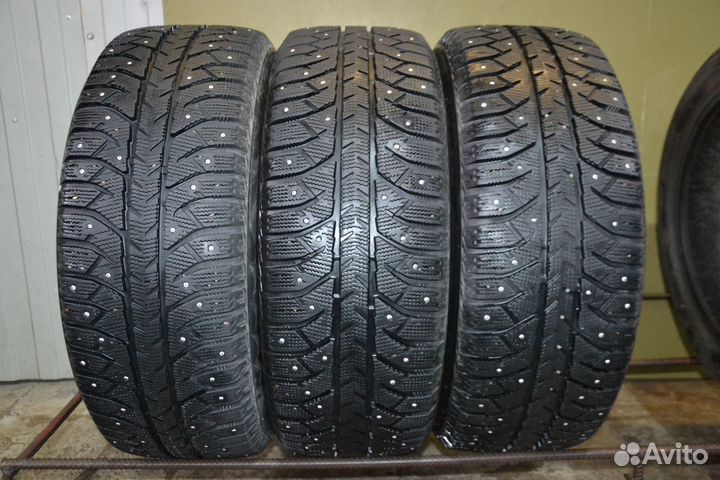 Bridgestone Ice Cruiser 7000 235/55 R18 104T