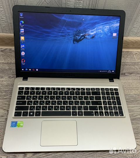 Asus D540N/Pentium N4200/4GB/240GB/NV920M