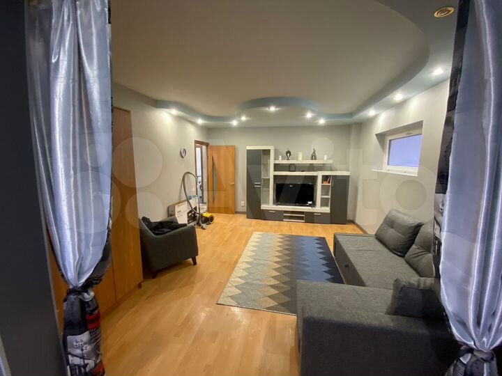 2-к. квартира, 65 м², 6/12 эт.