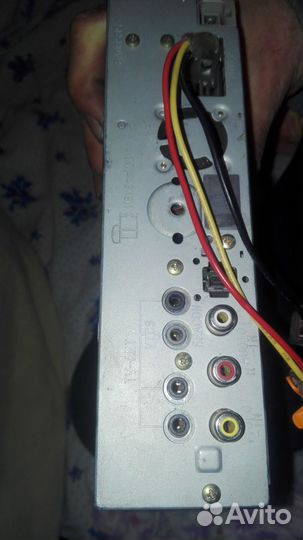 Автономныйвыдвижноймонитор Panasonic CN-hdx730d