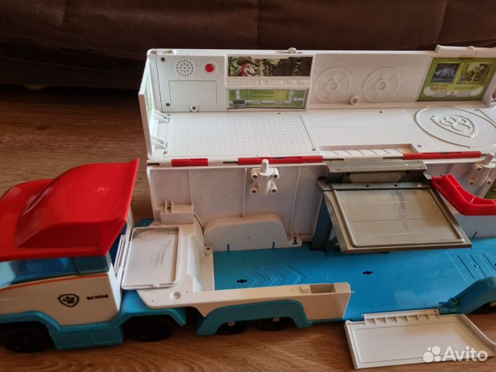 Щенячий патрулевоз