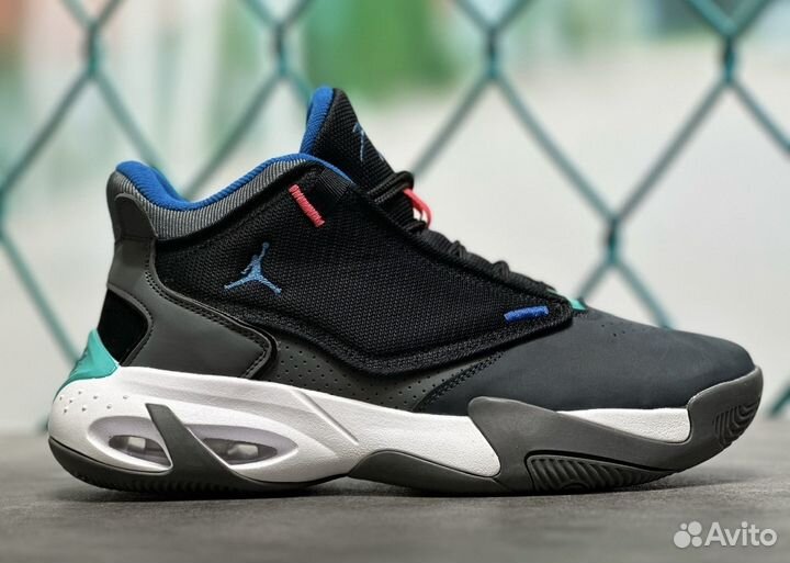 Кроссовки nike air jordan max aura 4