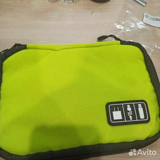 Сумка для флешек,проводов,кабелей и зарядных