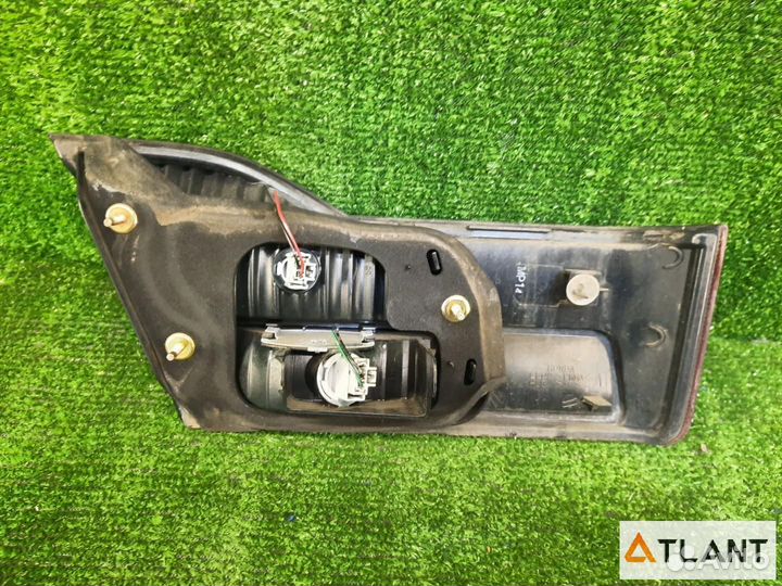 Вставка багажника задняя правая honda accord