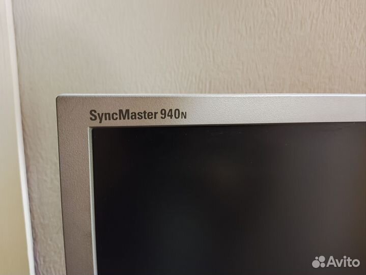 Монитор Samsung syncmaster 940n