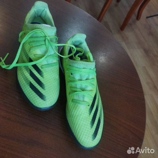 Футбольные бутсы шиповки Adidas. Р-р 37