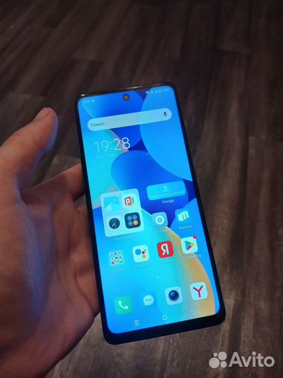 TECNO Spark 10 Pro, 4/128 ГБ