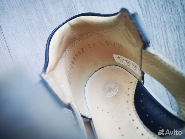 Сандалии 23 размер натуральныая кожа