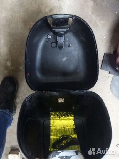 Кофр givi, крепление и площадка