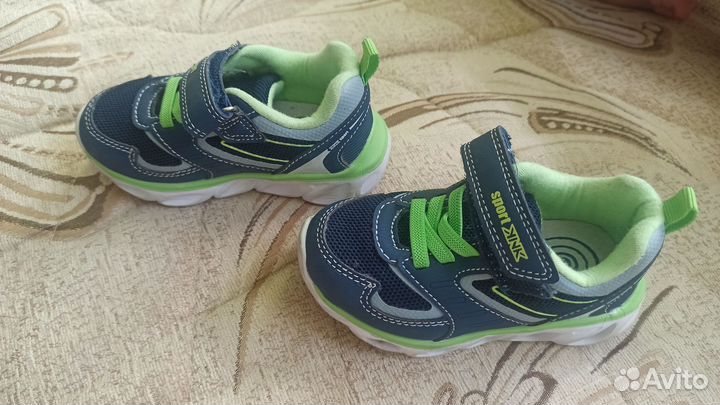Кроссовки детские весенние 21р -21,5р