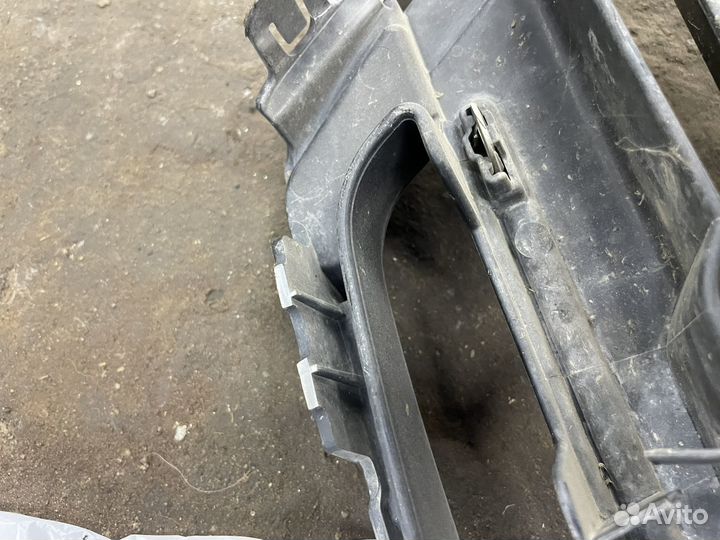 Решетка радиатора toyota land cruiser 200