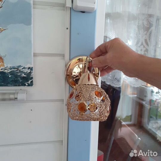 Люстра и два бра