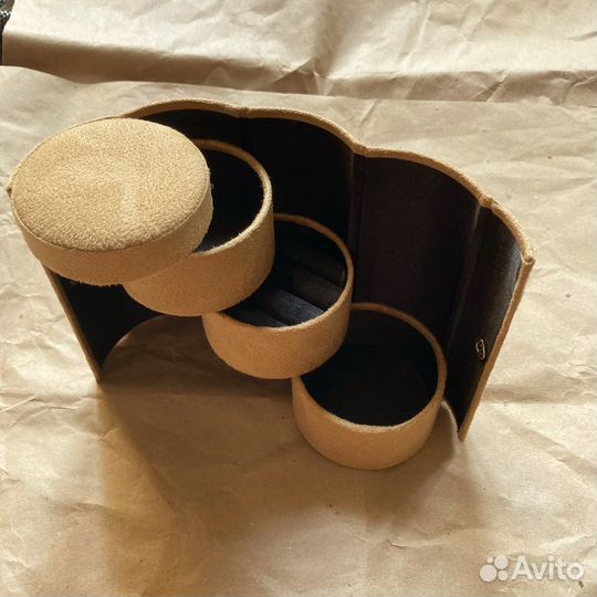 Круглая шкатулка