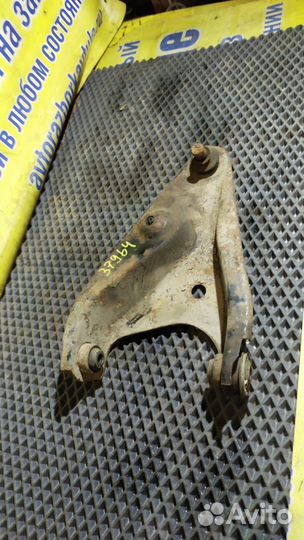 Рычаг передний левый Renault Logan