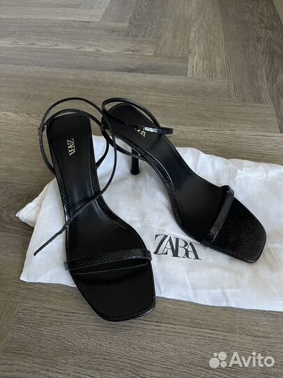 Босоножки zara