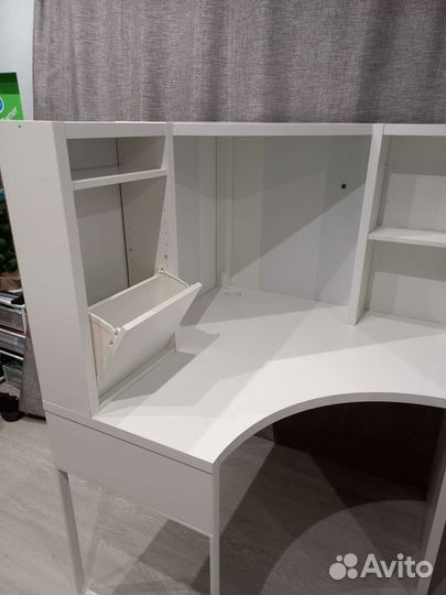 Угловой компьютерный стол IKEA