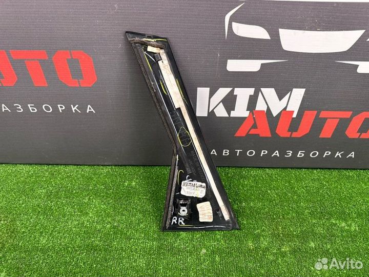 Накладка задней двери задняя правая Infiniti Qx50