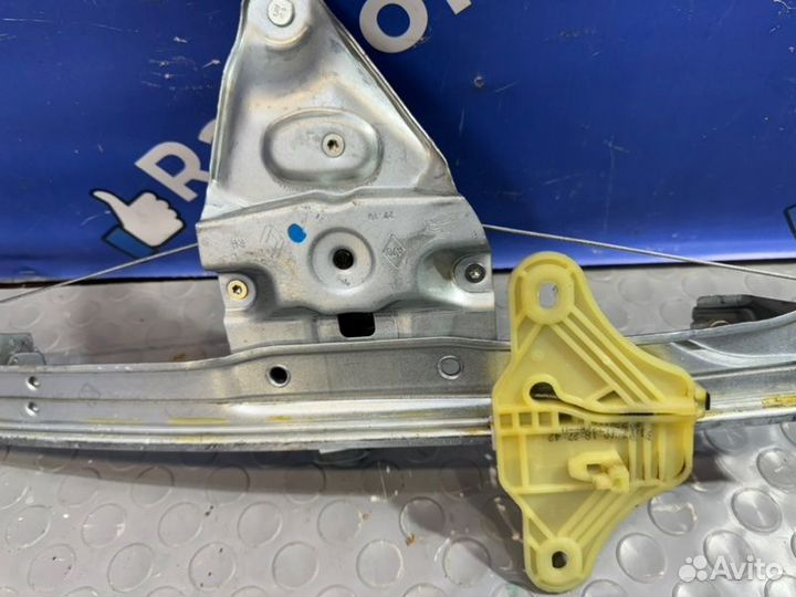 Стеклоподъемник передний правый Renault Arkana