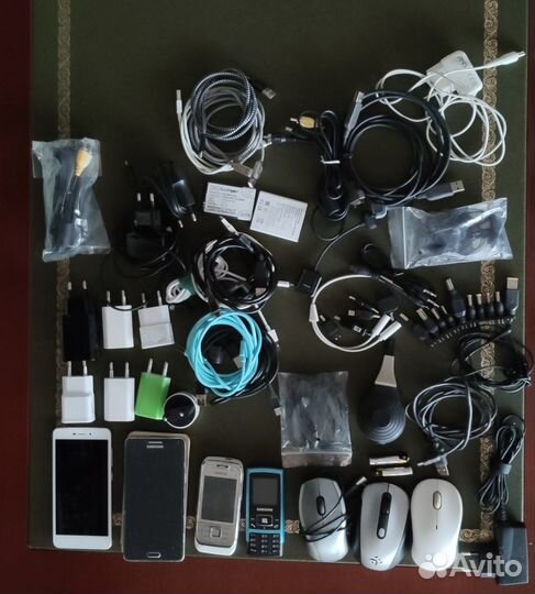 Шнуры, мыши, кабели USB type c, телефоны