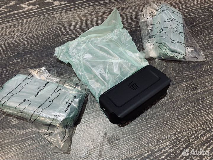 Мусорка в двери VAG