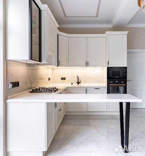 Кухонный гарнитур в современном стиле на заказ