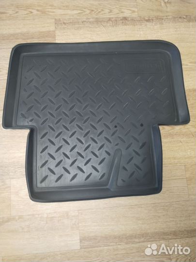 Автомобильные коврики резиновые бу