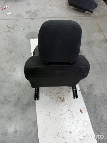 Сиденье переднее правое Volkswagen Passat B8 2016