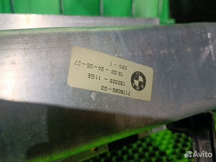 Панель (телевизор) Bmw 525 E60 N52B25 2007