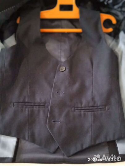 Пиджак и жилетка