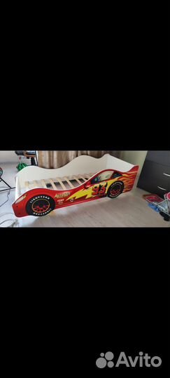 Детская кровать машина с матрасом