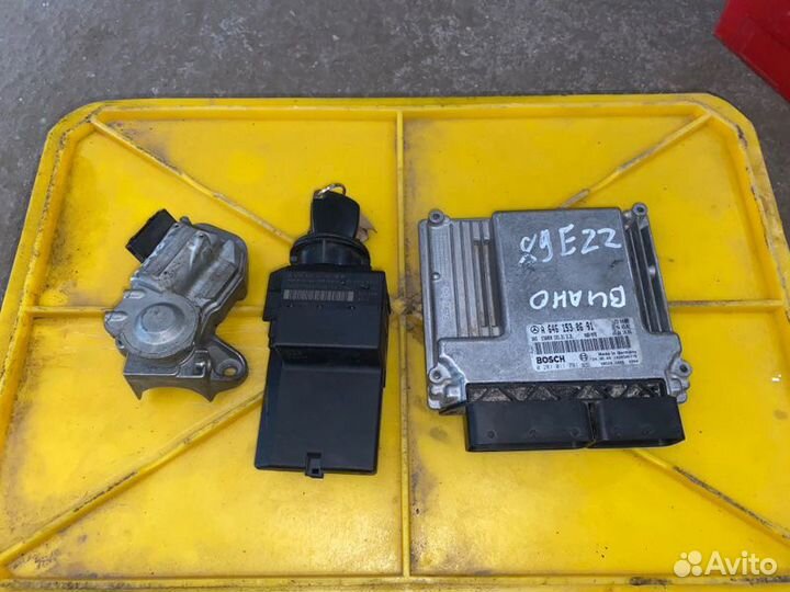 Блок управления двигателем для Mercedes Viano W639