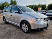 Volkswagen Touran 1.9 AMT, 2005, 215 000 км, с пробегом, цена 638 000 руб.