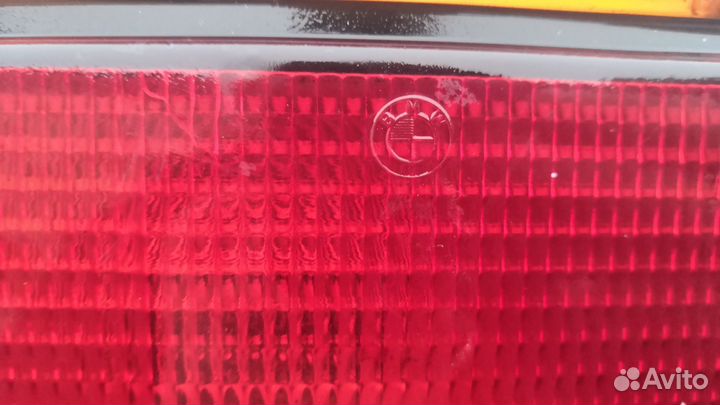 Задний левый фонарь бмв Е32 BMW e32