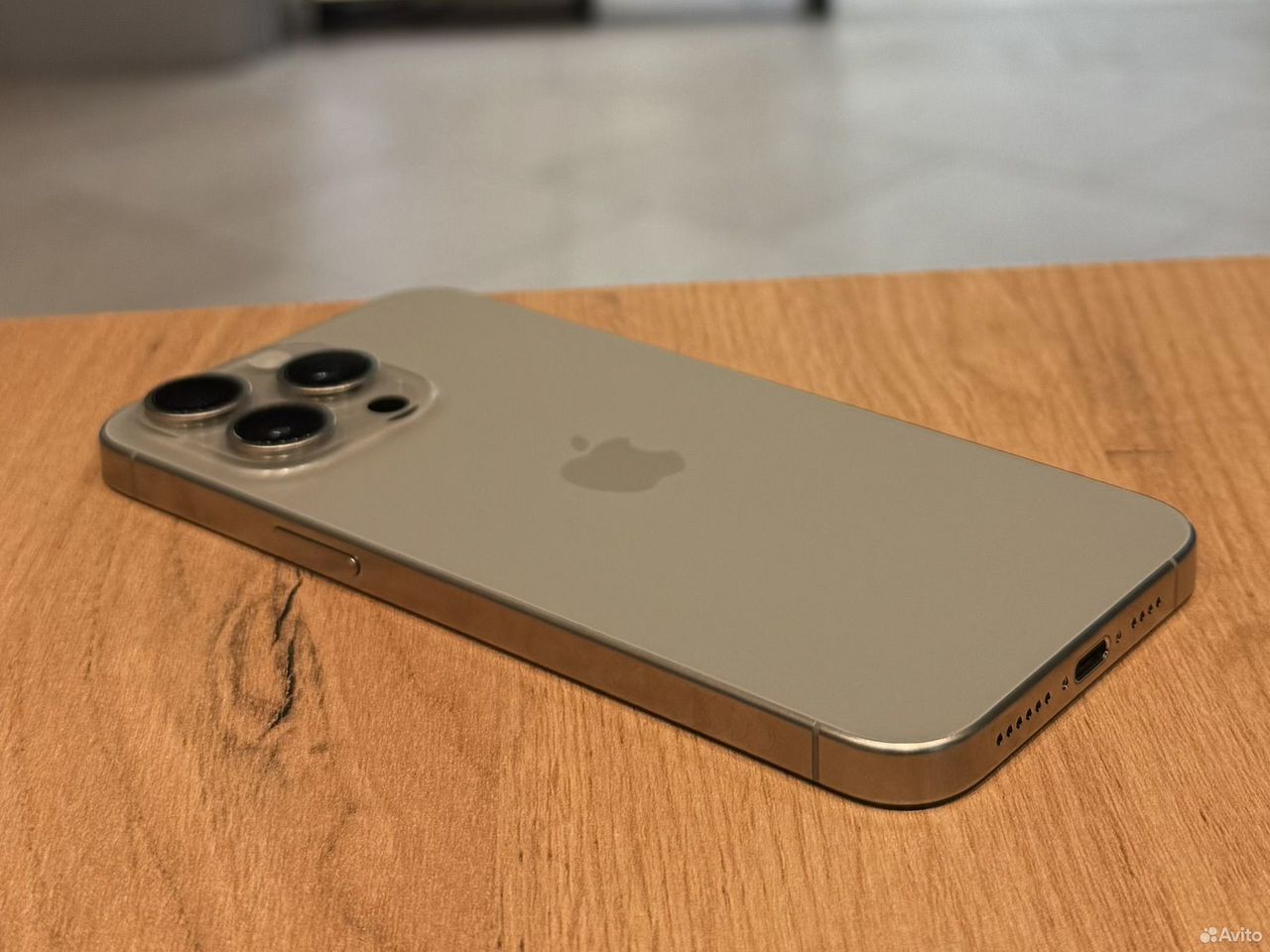 iPhone 15 Pro Max, 256 ГБ, SIM + eSIM