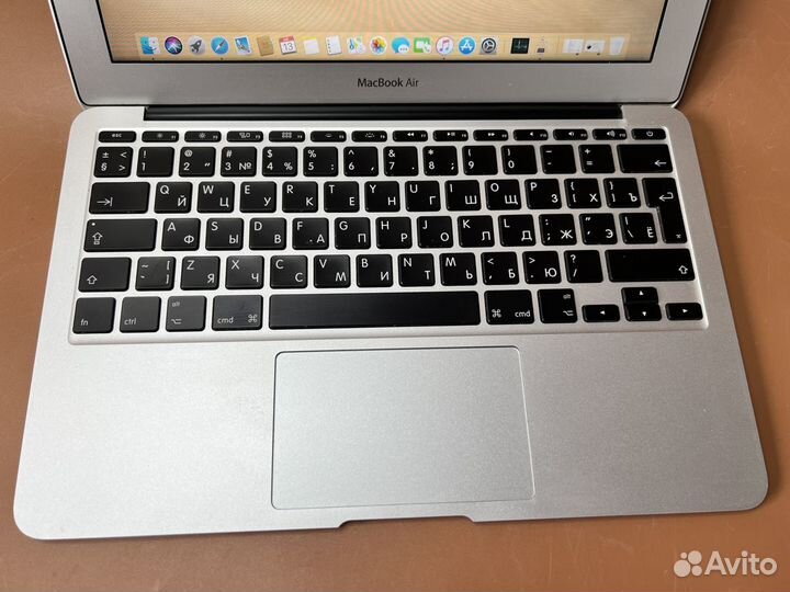 Apple macbook air 11 2014