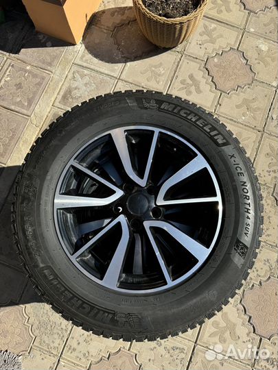 Колеса Michelin X-Ice North 4 SUV 225/65 R17 106T