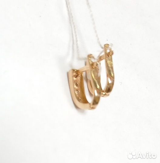 Серьги с синтетическим камнем Золото