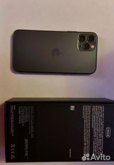 iPhone 11 Pro, 256 ГБ