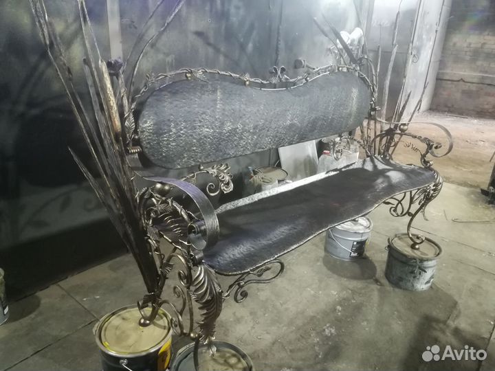 Кованый стол и стулья