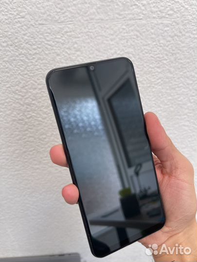 Samsung Galaxy A50, 4/64 ГБ
