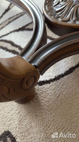 Стол стеклянный