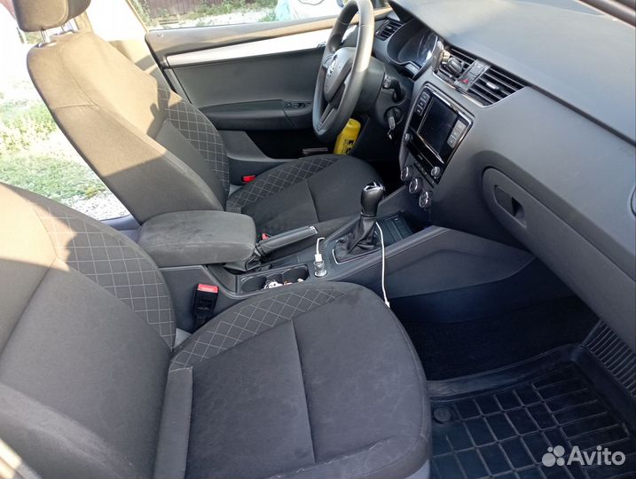 Skoda Octavia 1.6 AT, 2019, 300 000 км