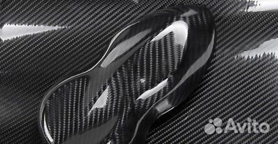 Автомобильная пленка 5D карбон под лаком