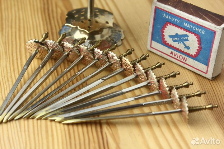 Шпажки для канапе на подставке Европа 70е