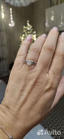 Кольцо с бриллиантом принцесса 0.91 ct.GIA