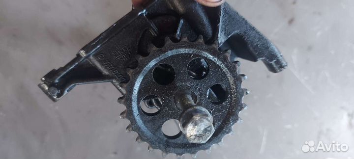 Насос масляный на Mercedes m119