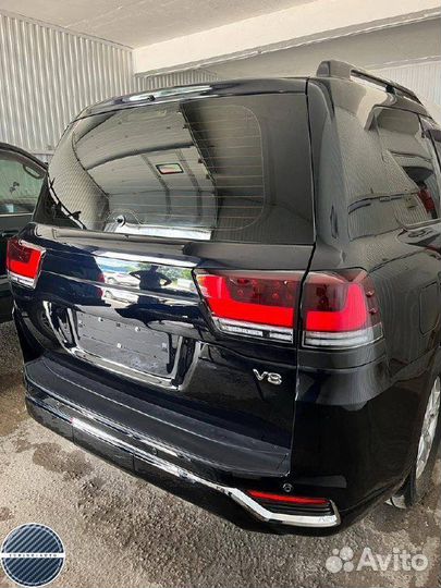 Рестайлинг обвес в Toyota Land Cruiser 300