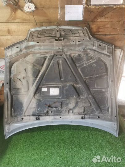 Капот передний Nissan Cefiro A32 VQ20 1995