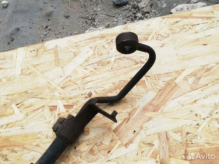 Трубка гура Мазда Демио 1