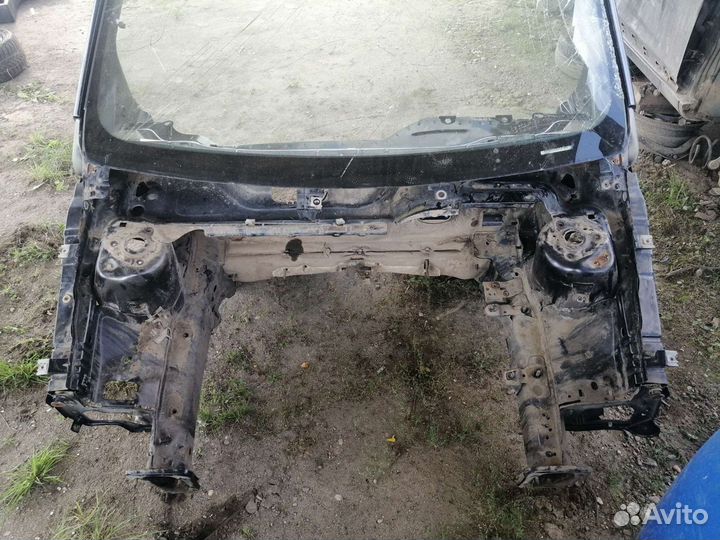 Передняя часть Ford Focus 2